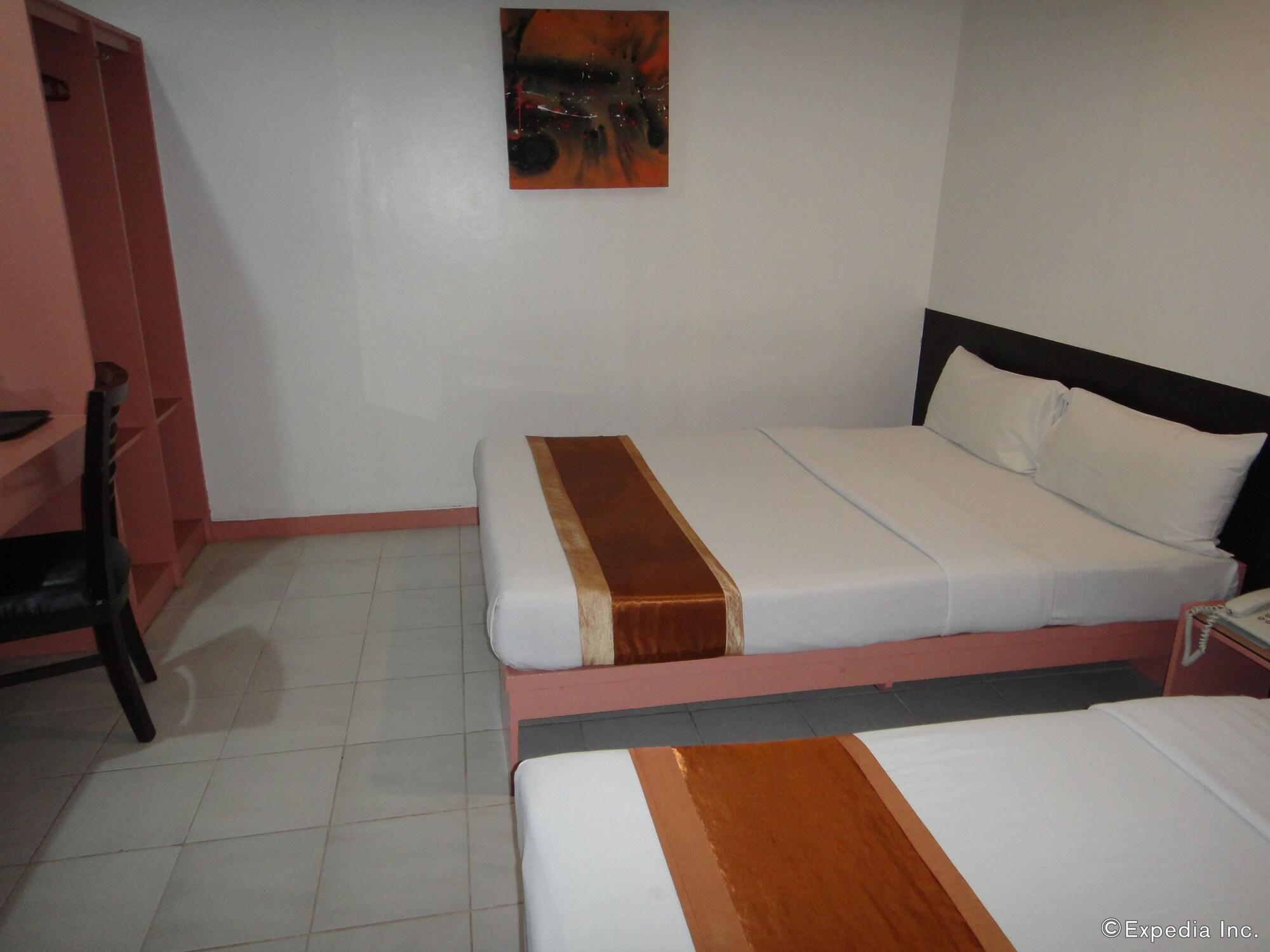 Hotel Pier Cuatro Cebu Dış mekan fotoğraf