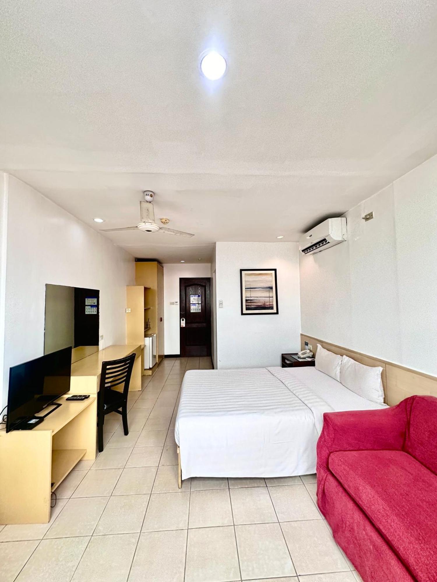 Hotel Pier Cuatro Cebu Dış mekan fotoğraf